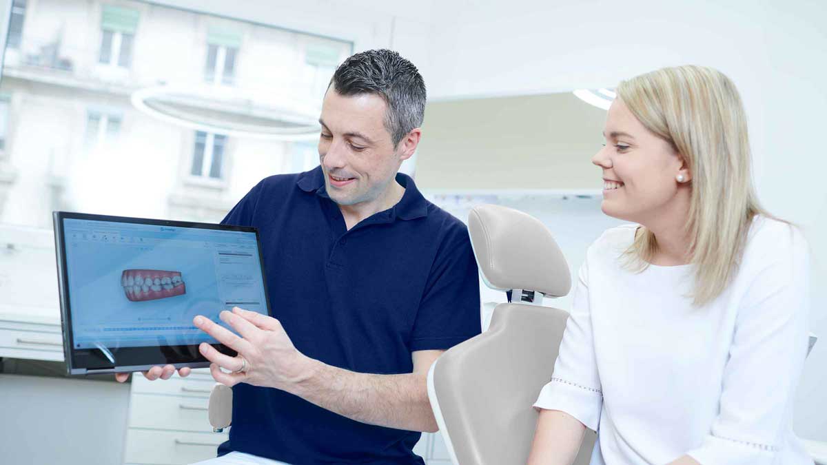 Specialists in the center of Fribourg for invisible treatments with Invisalign®